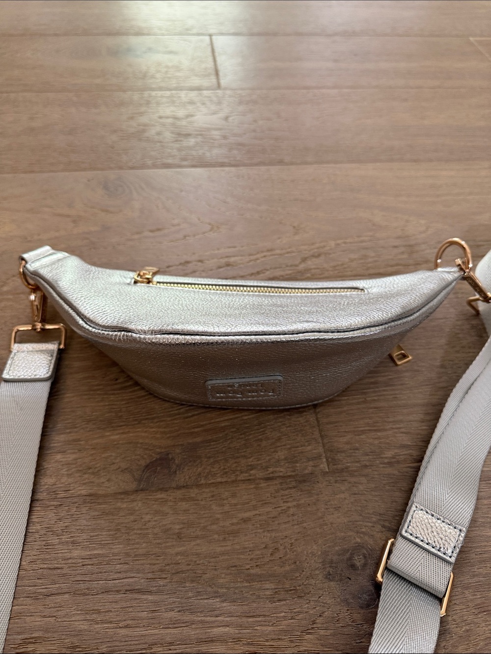Pom Pom London Bum Bag Metallic Silver - Picture 3 of 7